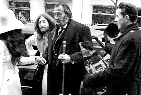 Джон Леннон и Сальвадор Дали. Париж, 1969 г