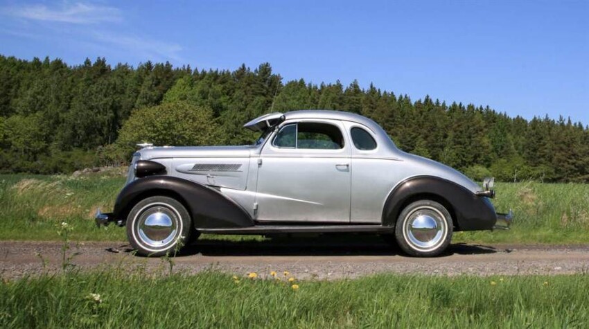 Отреставрированный Chevrolet Sport Coupe 1937 года