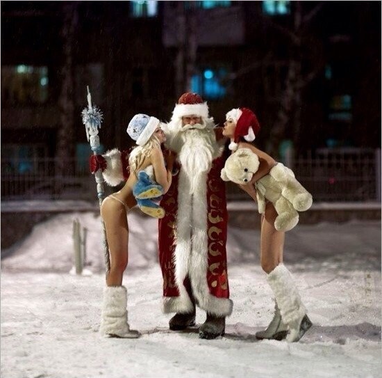 Такими Деда Мороза и Снегурочку вы еще не видели