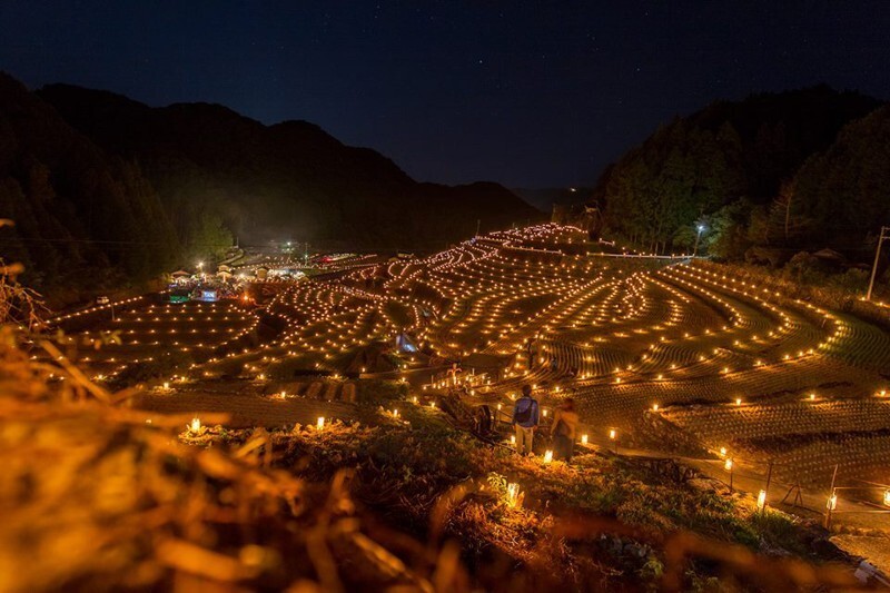 5000 свечей для японской деревни