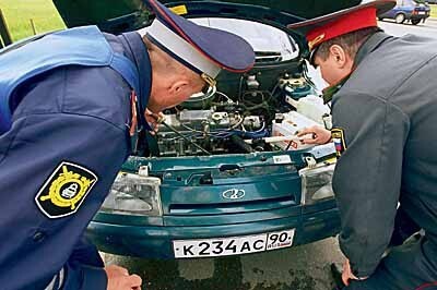 Сотни россиян потеряют машины и останутся без ПТС на автомобили