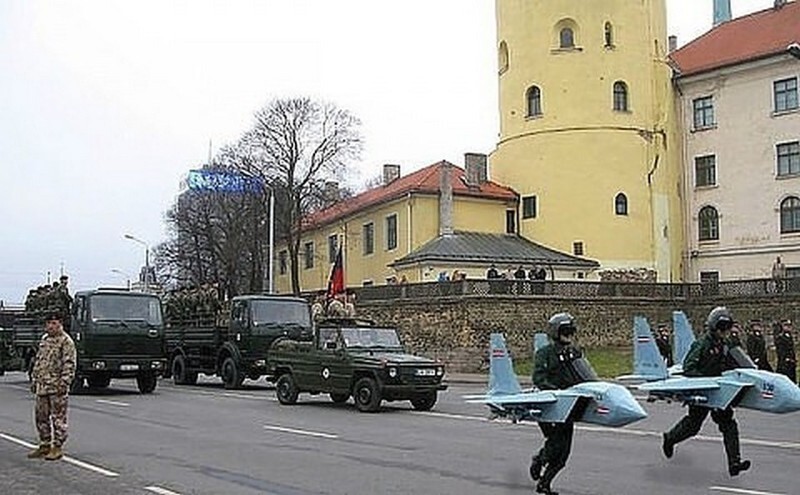 НАТО залезло в карман латышей