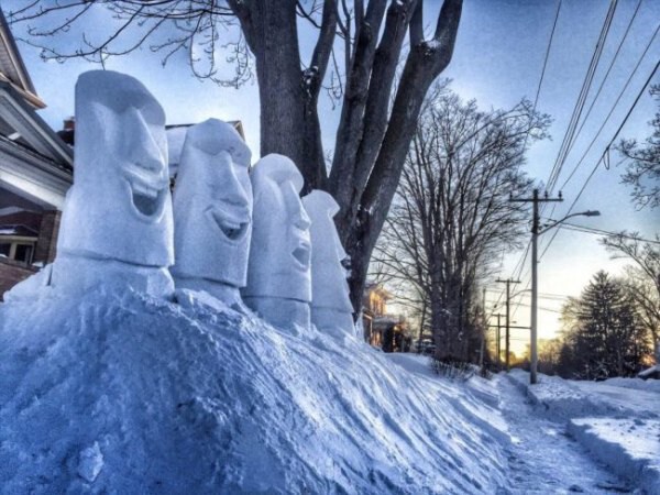 Удивительные снежные скульптуры