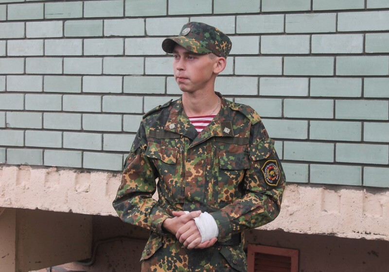 Военнослужащий Алексей Васильев из Йошкар-Олы поймал девочку, которая выпала из окна шестого этажа