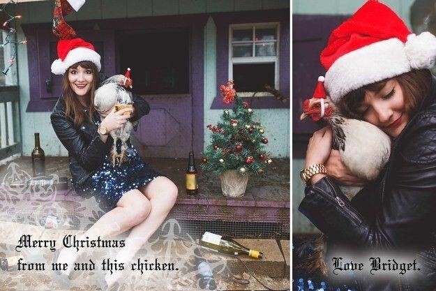  "С рождеством от меня и этой курочки"  смешные рождественские фотографии, нелепые рождественские фотографии, неловкие рождественские портреты