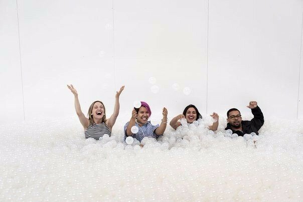 Миллион белых пузырей в музее Вашингтона. Вот где настоящий кайф!