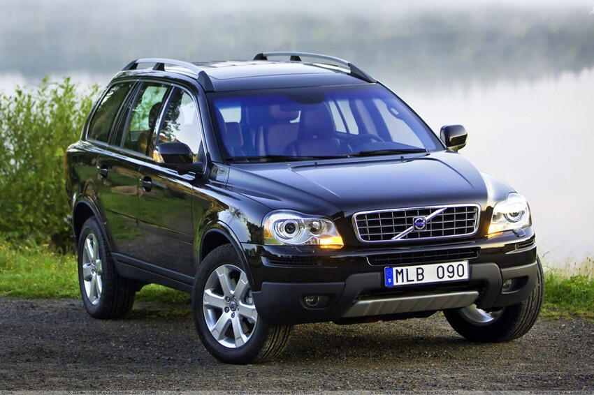 Volvo XC90.