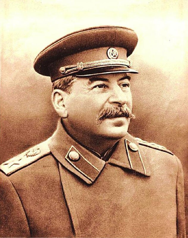 Шокирующий соцопрос: Россияне хотят жить в империи со Сталиным