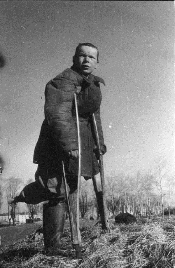 Десять фотосюжетов великой войны (дети войны).