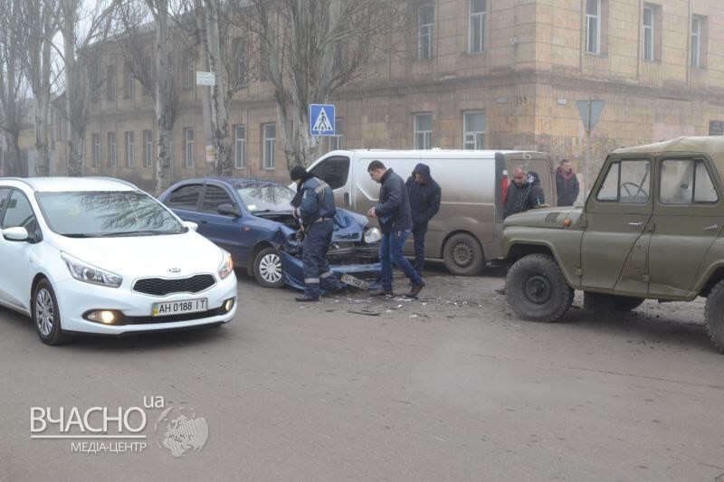 Лобовое столкновение Daewoo «Lanos» и «УАЗ»