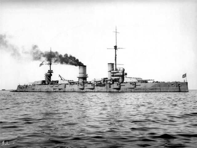 Линейный корабль "Полтава" (типа "Гангут") в походе; ~ 1915-й год 
