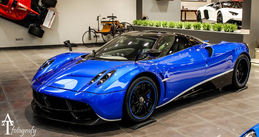 Первый выпущенный суперкар Pagani Huayra уйдет с молотка