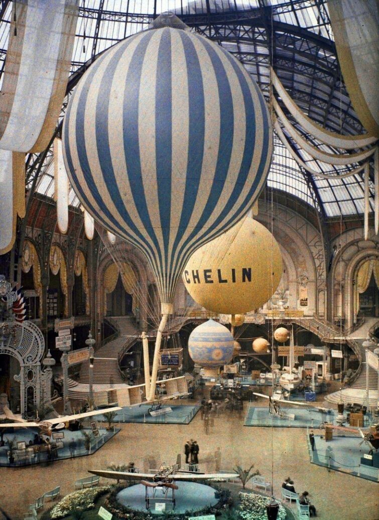 Выставка воздухоплавания в Grand Palais, Париж, 20 сентября 1909 года в цвете.
