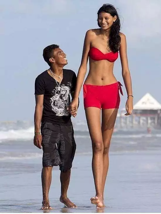 3. Думаете, она для него слишком высокая? А он с вами не согласен