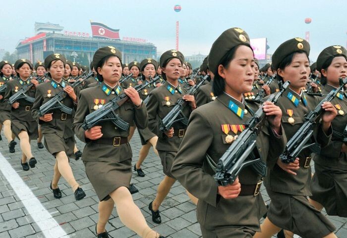Сбежавшая из КНДР девушка рассказала о порядках в армии этой страны 