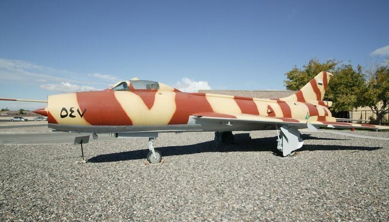 Легендарные самолёты: истребитель-бомбардировщик Су-7Б в боях