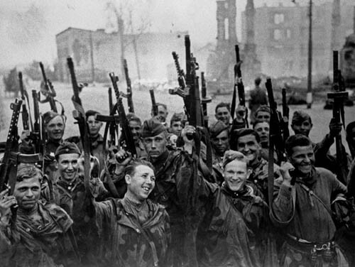 Ко Дню Великой Победы. 16 апреля 1945г. началась Берлинская операция