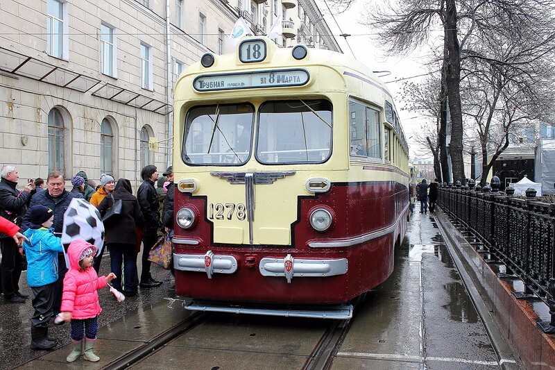 Все таки МТВ,да и вся городская триада(МТБ и ЗИС-154) были самым красивым пассажирским транспортом.