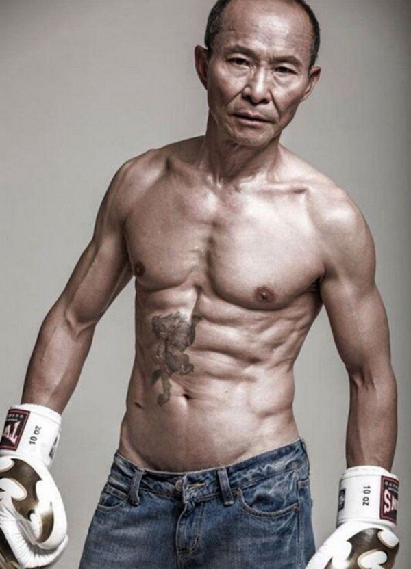 61-летний китаец, телу которого позавидует любой юноша!