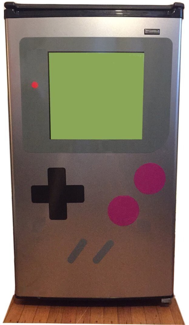 7. Магниты, которые сделают ваш холодильник похожим на Game Boy