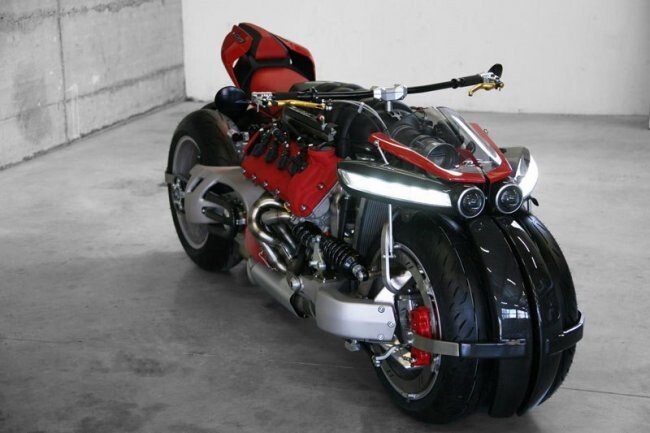 Мотоцикл с двигателем от Мазерати