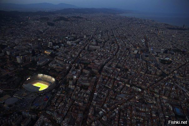 Когда "Барселона" играет, город замирает