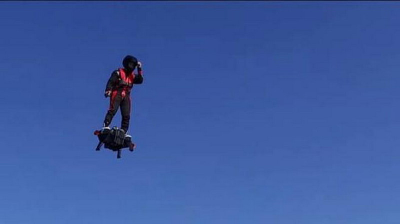 Летающая доска Flyboard Air прошла первые испытания