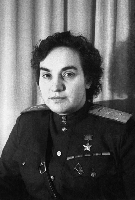 Валентина Гризодубова ! Первая женщина - Герой Советского Союза, Герой Соц. Труда