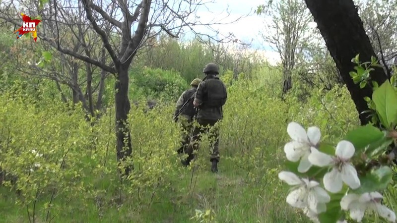 Во время обстрела ранены ополченцы, сопровождавшие журналистов "Комсомольской правды" 