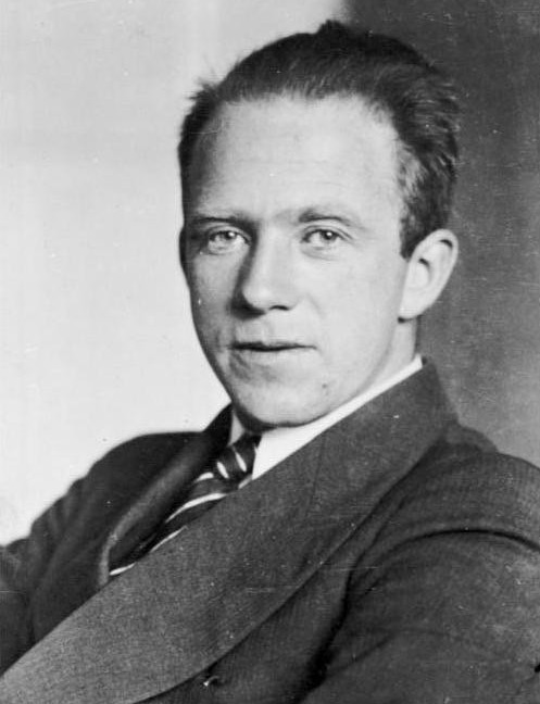 №10: Вернер Гейзенберг (1932), физика