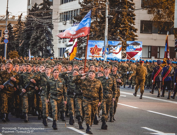 Фото с прошлогоднего парада