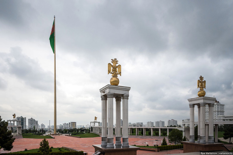 Запретный Туркменистан 7: Секретный музей подарков президентанаа
