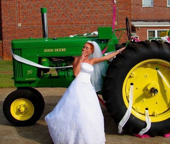 Тракторист женится