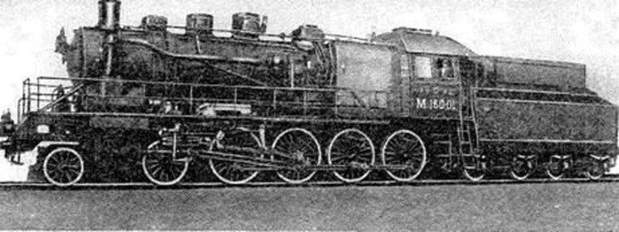 1927 — Первый паровоз М типа 2-4-0 построенный заводом «Красный путиловец» вышел на пути.