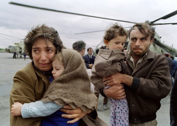 1991 — Начало массовой депортации населения армянских сел Карабаха (операция «Кольцо»).