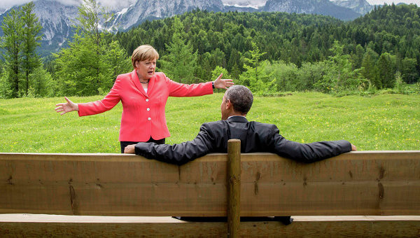 Меркель снова играют