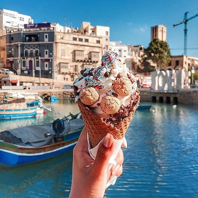 Замороженный йогурт, Мальта.