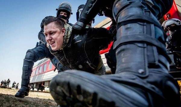 «Русские идут!» — в Вильнюсе прошли учения литовского спецназа