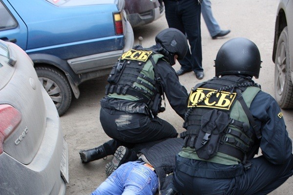 ФСБ задержала банду, которая готовила теракты в Москве на майские праздники