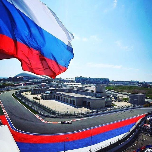 Формула-1 в Сочи 2016. Лучшие моменты в одном видео