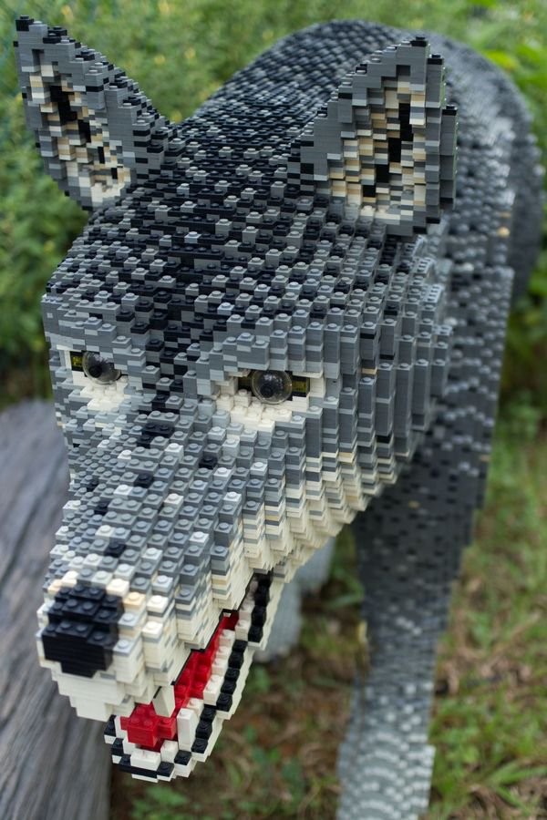 Волк из конструктора лего 