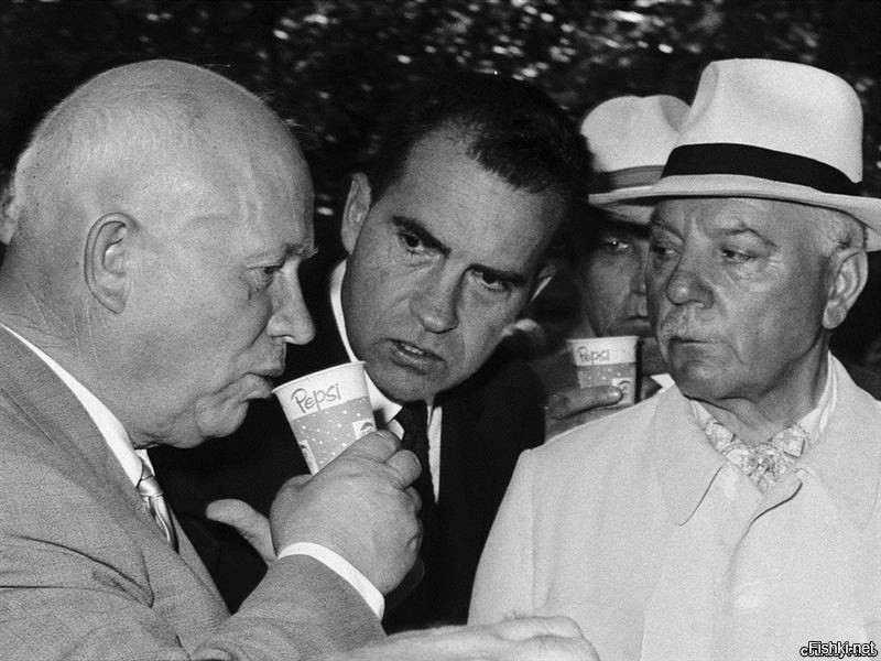 В 1959 году в Москве проходила Американская национальная выставка, где Хрущёв...
