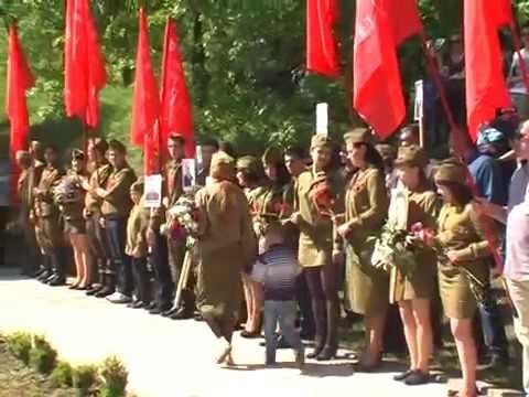 Шок для «вышиваты» — в центре расположения сил «АТО» прошло шествие «Бессмертного полка» с Красными  