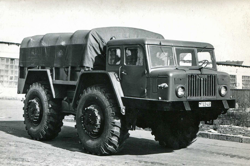Прототип МАЗ-532 со 165-сильным дизелем и механической коробкой передач