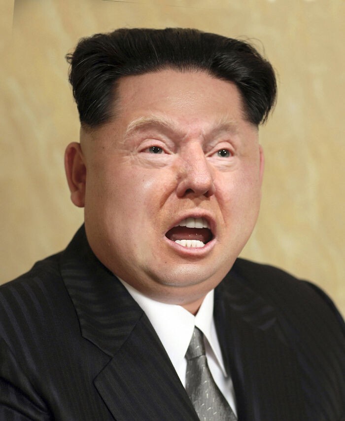 Заметив отсутствие ретуши на портрете Ким Чен Ына, интернет-пользователи решили это исправить 