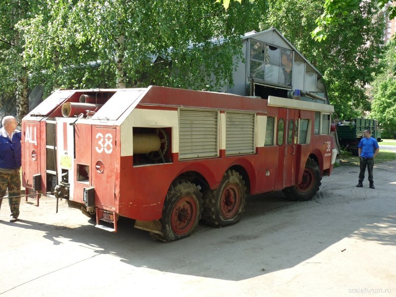 Советско-французский пожарный автомобиль ЗИЛ-Sides VMA-30