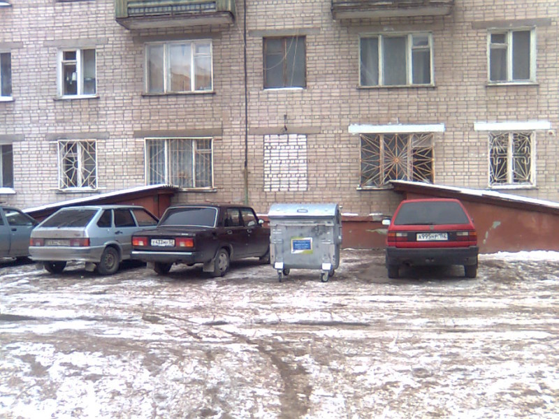 Отличный автомобиль в кризис :)