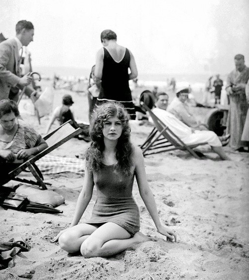 Французский пляжный курорт, 1925 год, Довиль