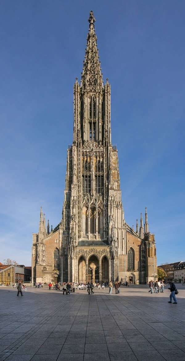 4. Самая высокая церковь в мире (Германия)