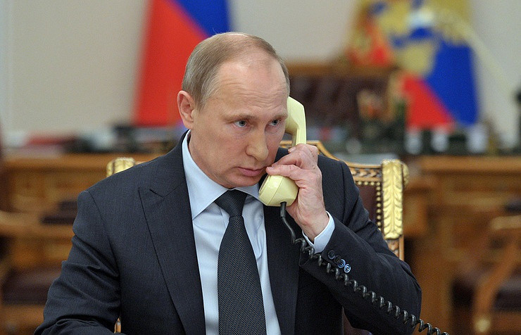 Президент РФ не боится телефонных разговоров